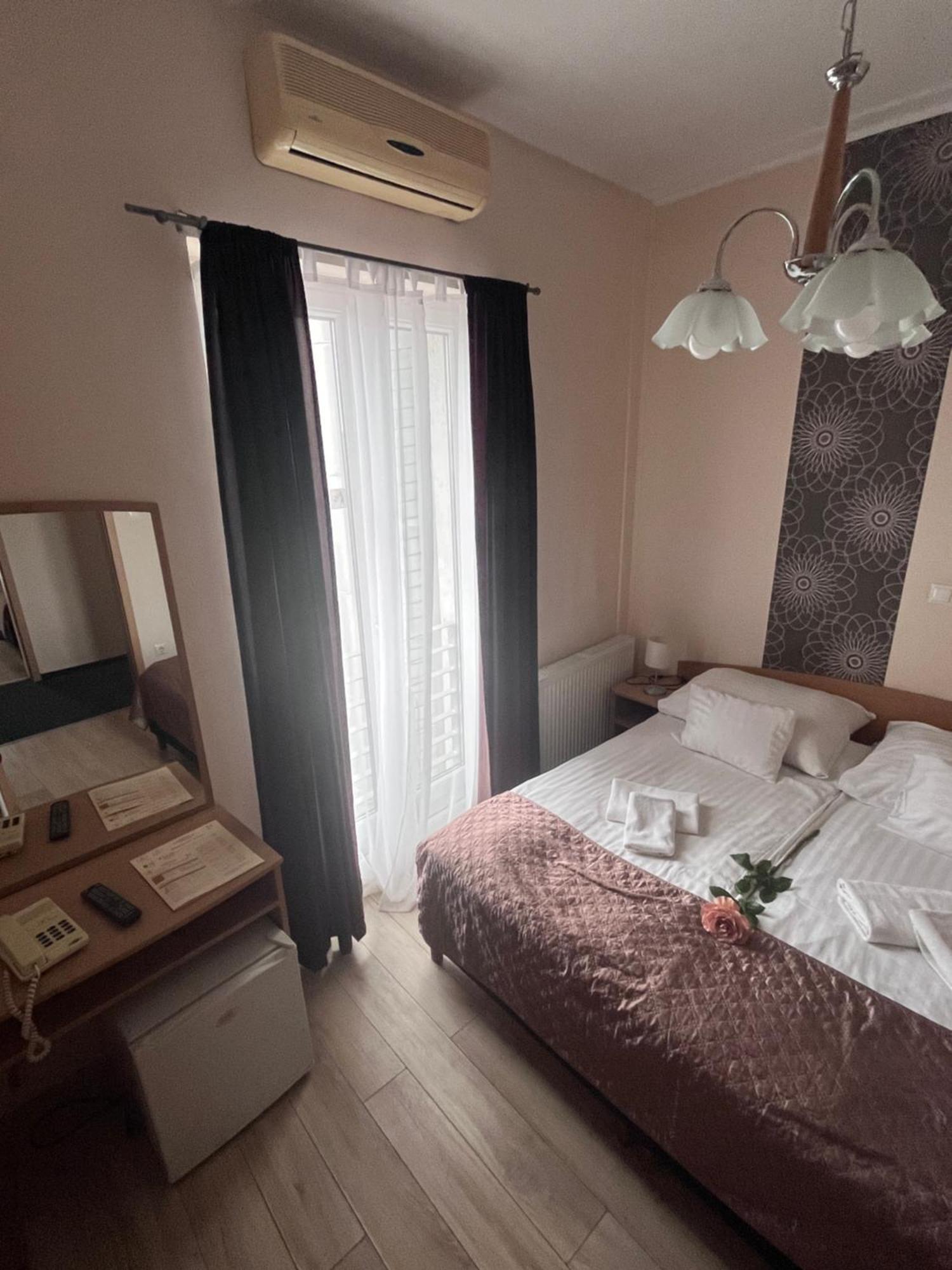 Hotel Rose City Budapest Exterior photo