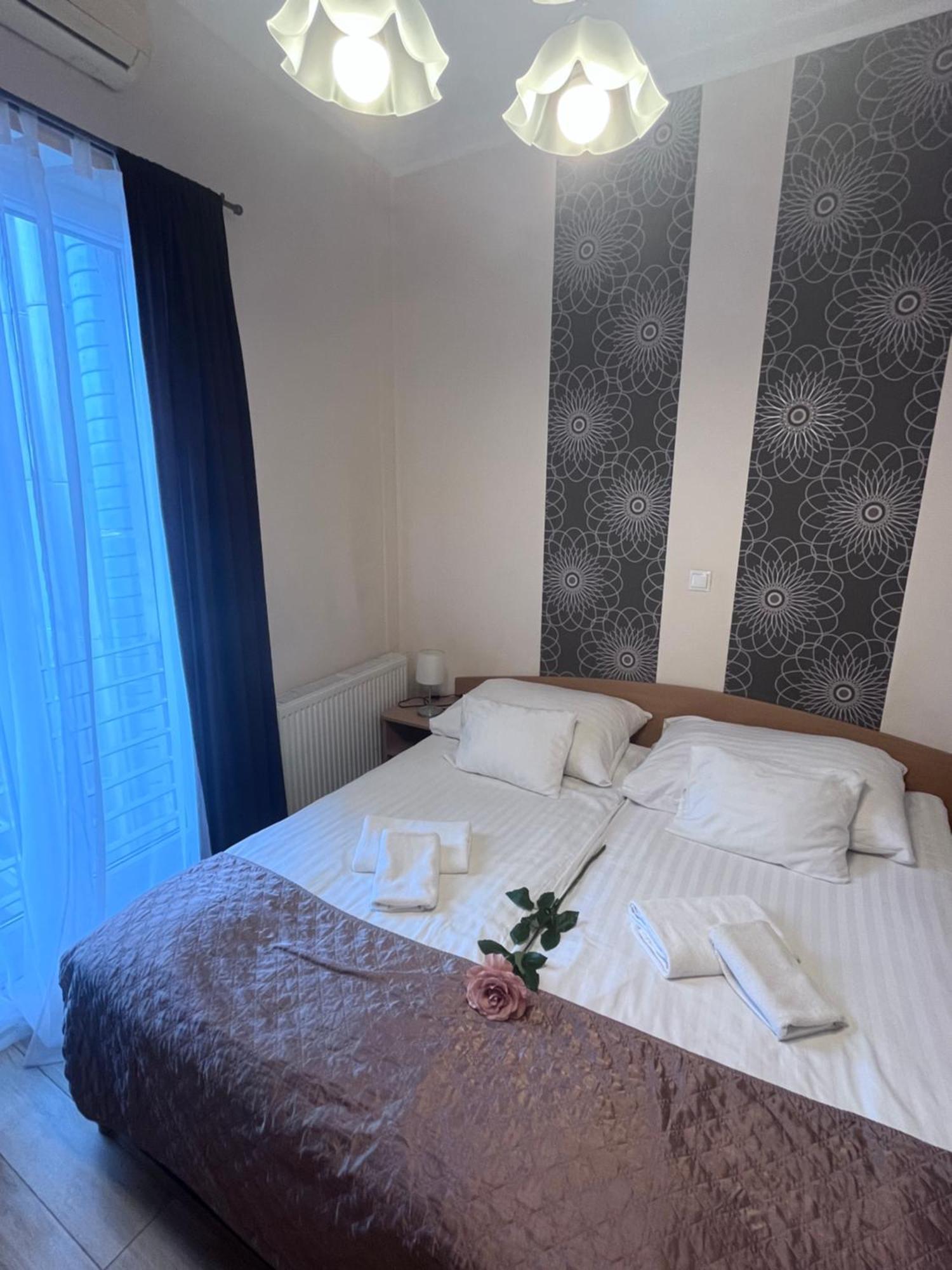 Hotel Rose City Budapest Exterior photo
